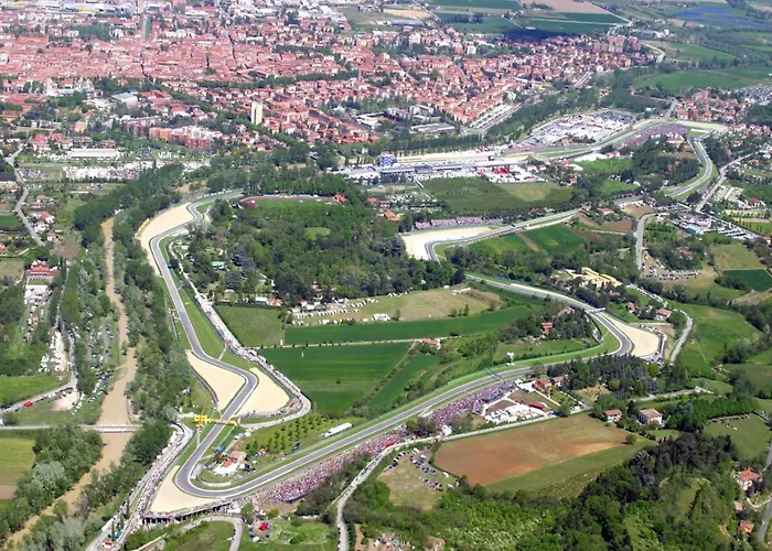 lachiocciola - Free private parking, autodromo e Formula 1